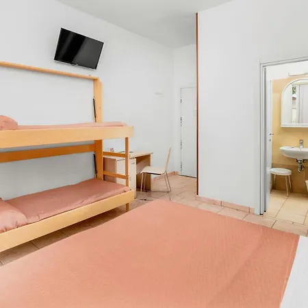 Oliver Hotel 3*