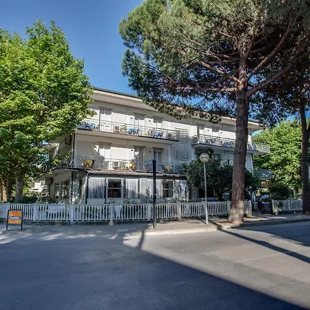 Oliver 3* チェルヴィア