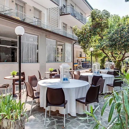 Hotel Oliver 3*